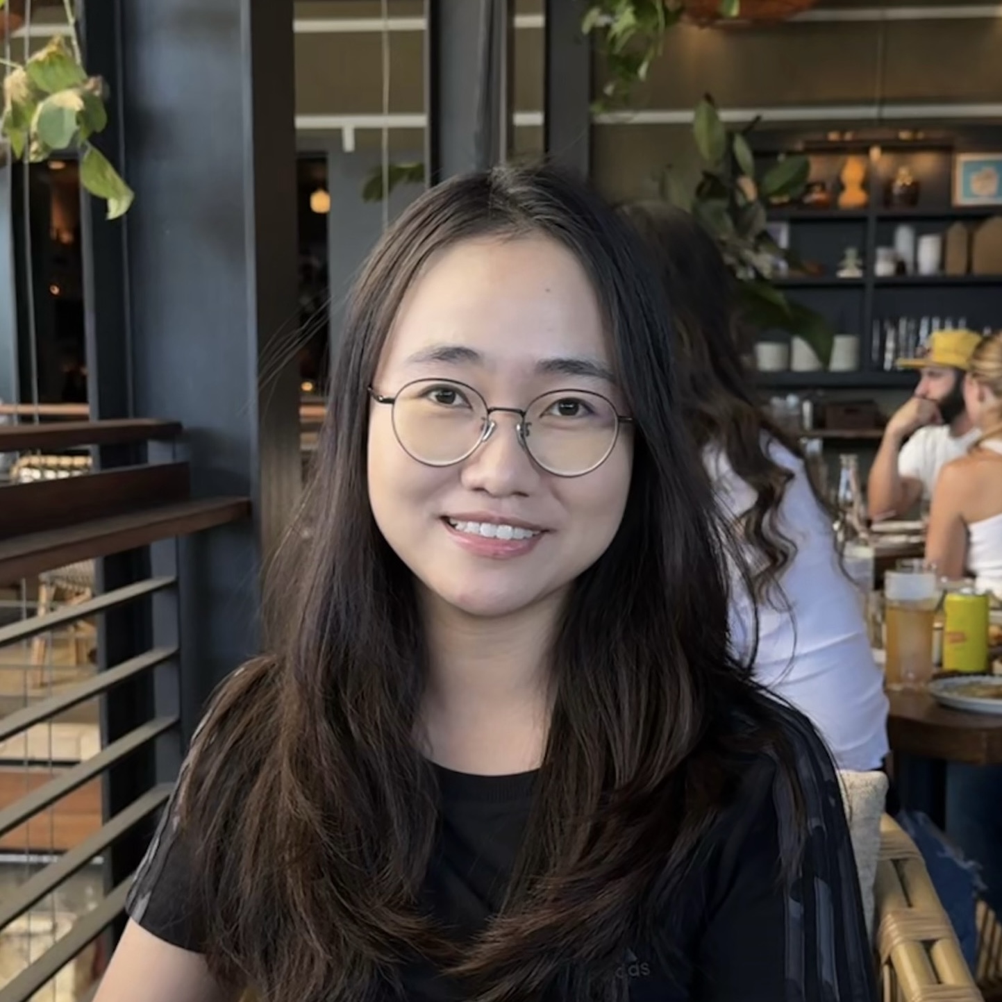 周顾盈 G. Zhou